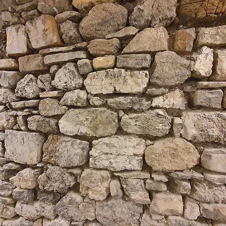 Burgbuehler Bed and Breakfast *